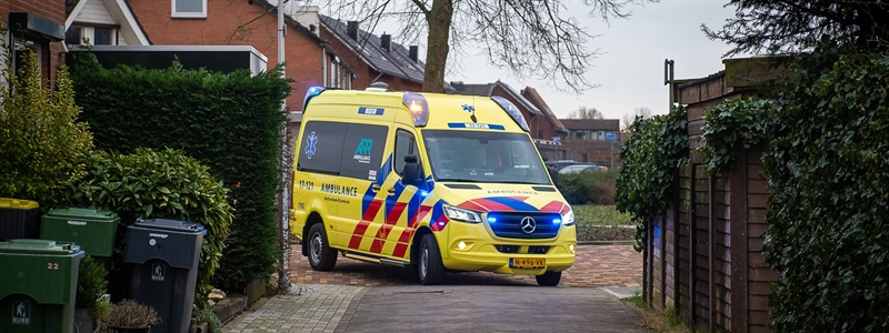 ambu liggend907-Megin-Zondervan
